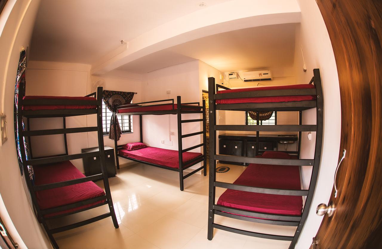 Dreams Hostel Вагатор Екстер'єр фото
