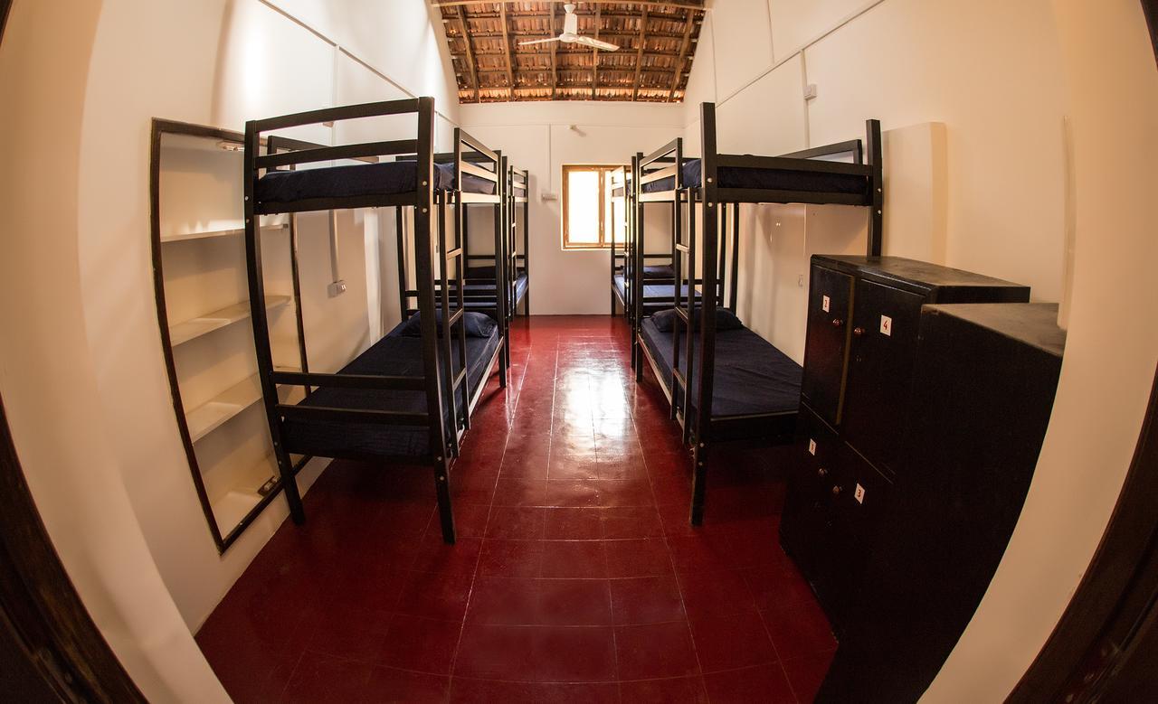 Dreams Hostel Вагатор Екстер'єр фото