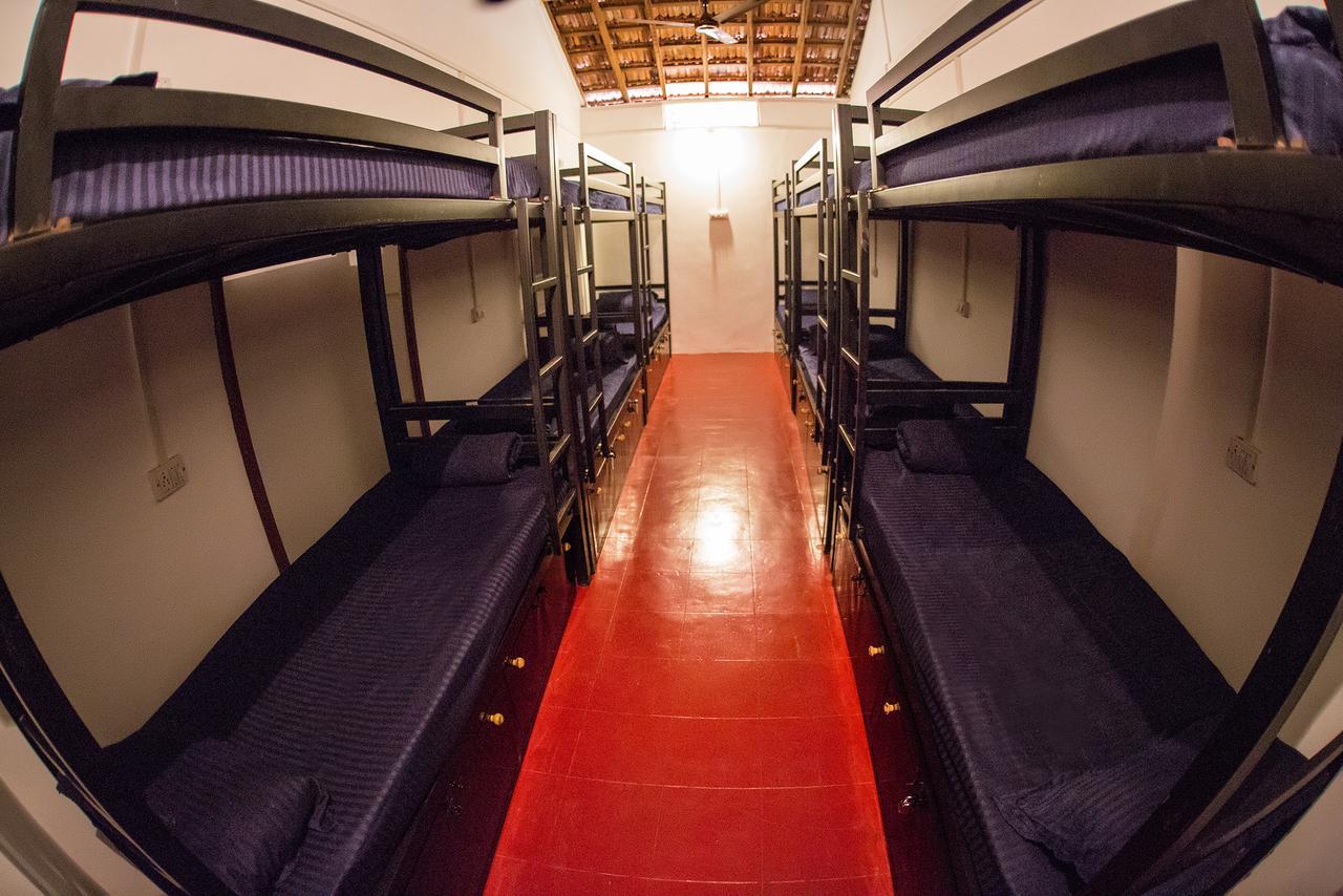 Dreams Hostel Вагатор Екстер'єр фото
