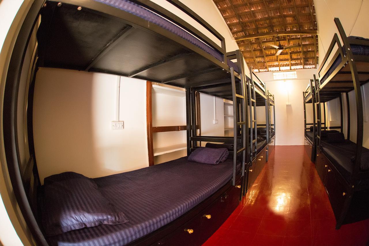Dreams Hostel Вагатор Екстер'єр фото