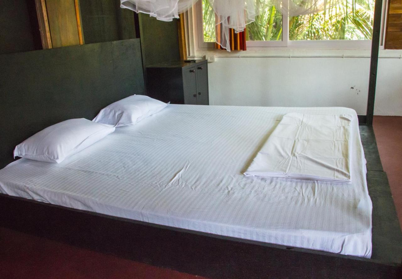 Dreams Hostel Вагатор Екстер'єр фото